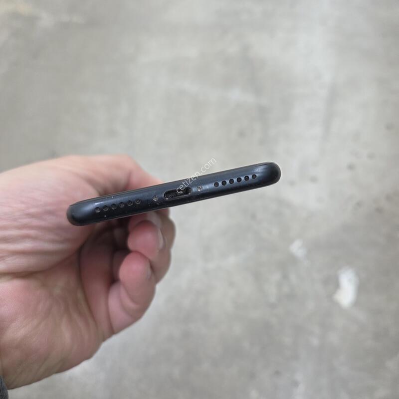 ������SE 128