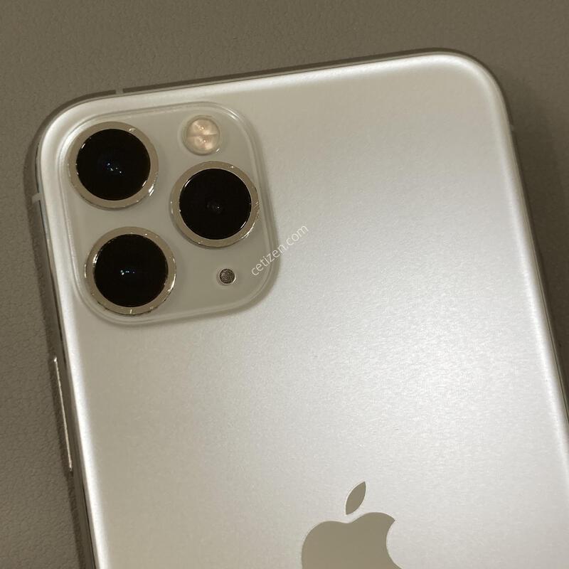 ������ 11���� �ǹ� 64G ���͸�����72%