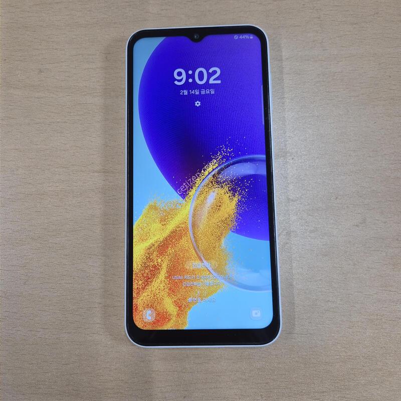 ����������3 ȭ��Ʈ S�� 128GB