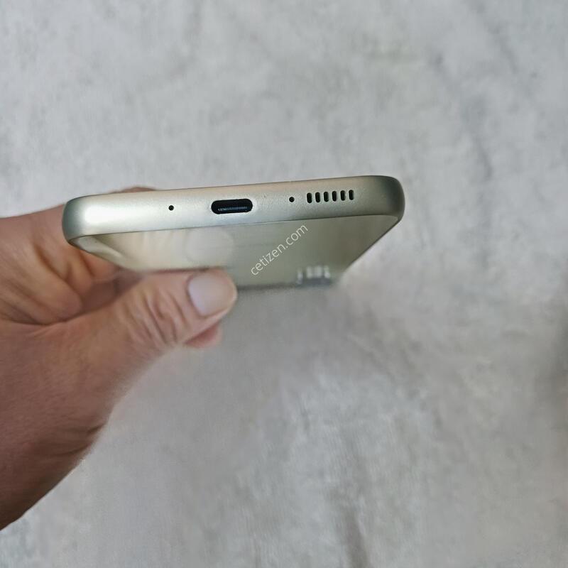 ������  ����4  128G