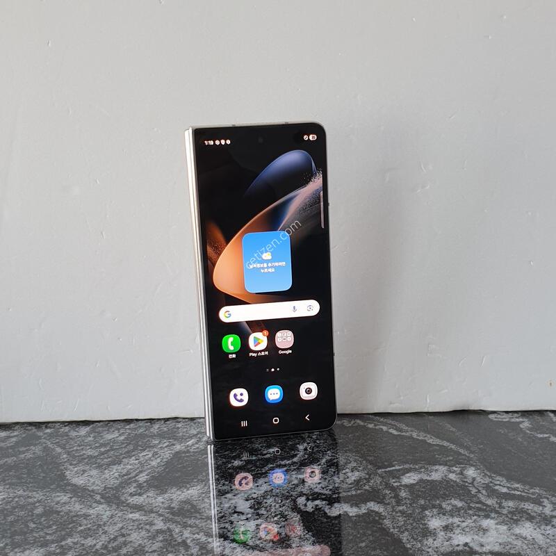 SK ������Z����4 (F936N) ��������� 256�Ⱑ (0306722)