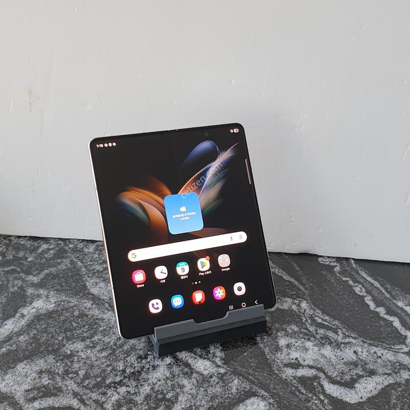 SK ������Z����4 (F936N) ��������� 256�Ⱑ (0306722)