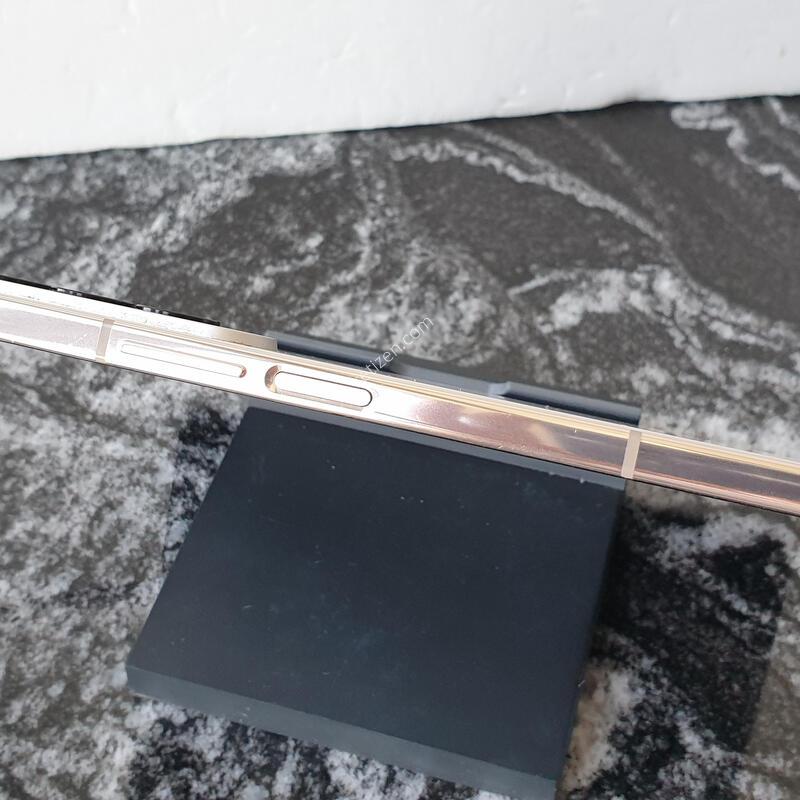 SK ������Z����4 (F936N) ��������� 256�Ⱑ (0306722)