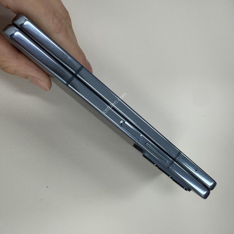 ����������4 512GB