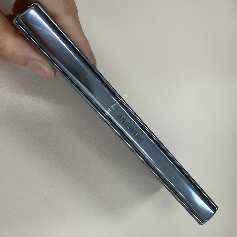 ����������4 512GB