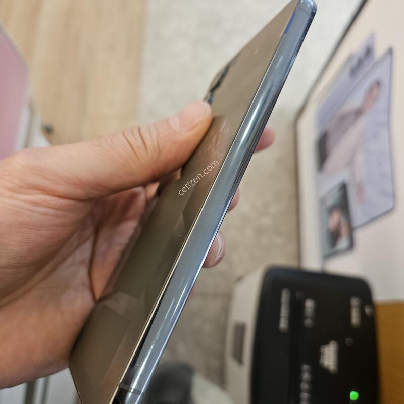 (������ �ü���):s23 �÷��� �׸� 512 ���� ���� ���͸� �׵θ� 100%��ǰ ��ü ������ �̻��