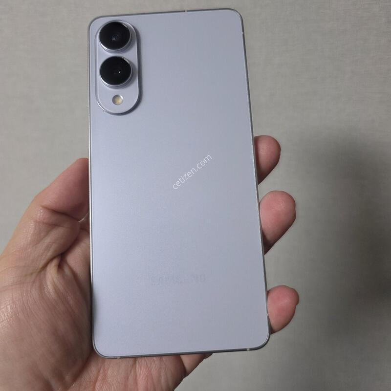 ������ S25���� ���̽�����  256�Ⱑ SS�� �Ⱦƿ�~