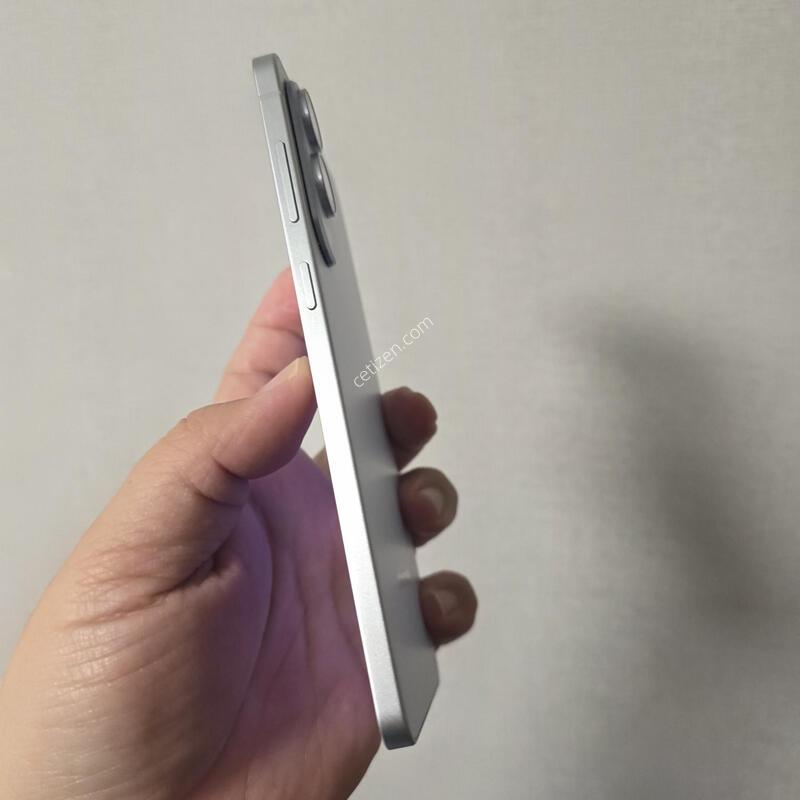 ������ S25���� ���̽�����  256�Ⱑ SS�� �Ⱦƿ�~