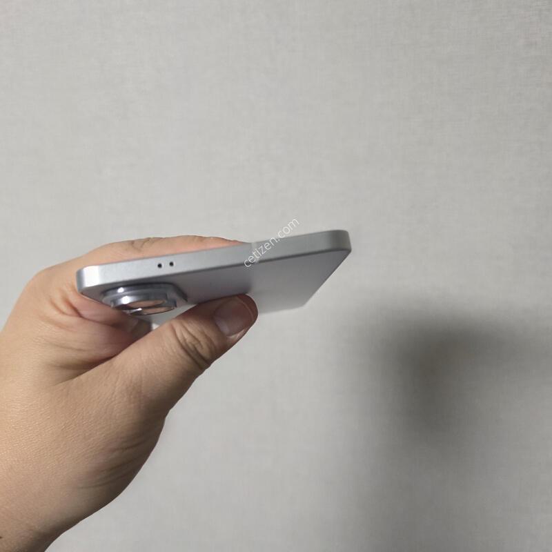 ������ S25���� ���̽�����  256�Ⱑ SS�� �Ⱦƿ�~