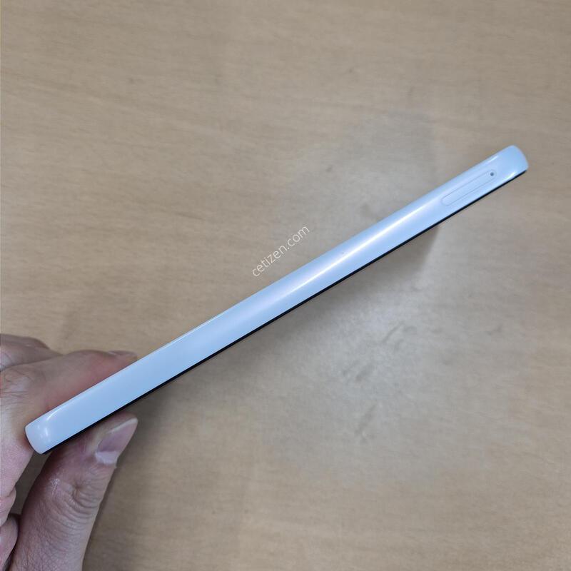 ����������3 ȭ��Ʈ S�� 128GB