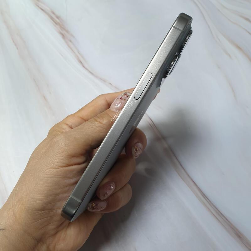 ������15���� ���߷�ƼŸ�� 128G S�� �Ǹ��մϴ�