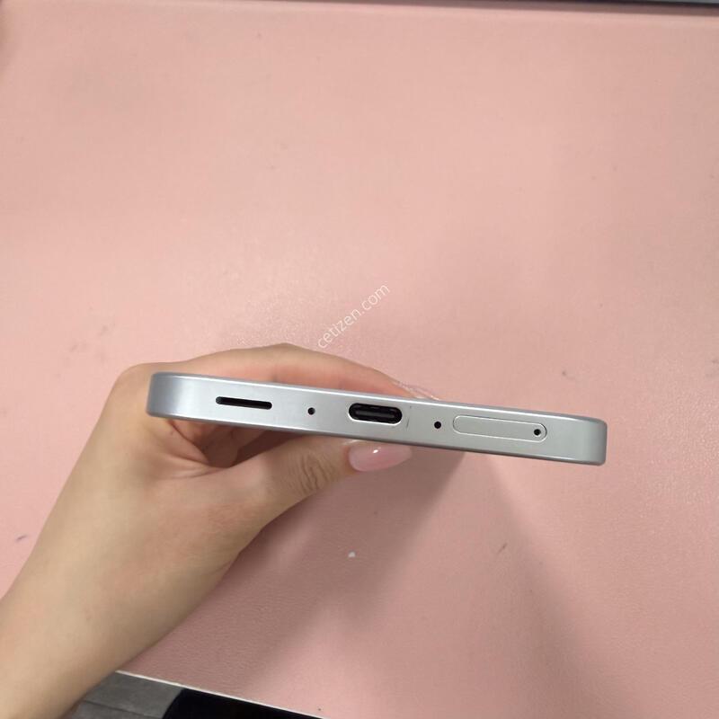 ������A36 ȭ��Ʈ 128GB A��