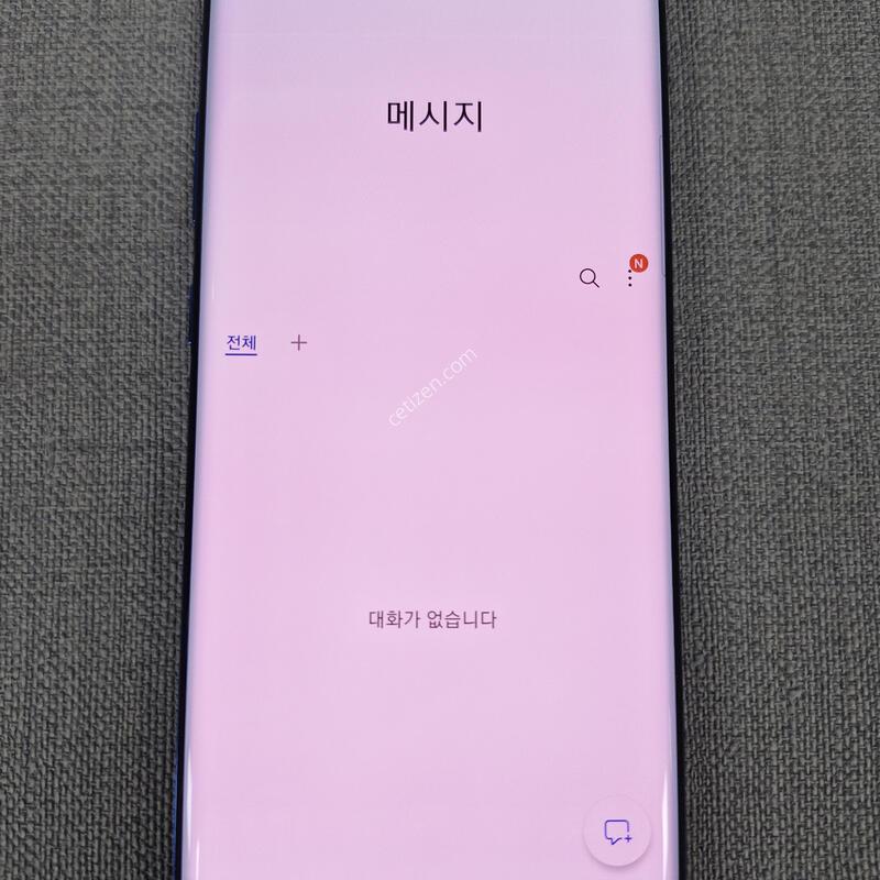 ��Ʈ 10 �÷��� 256G �Ǹ��մϴ�