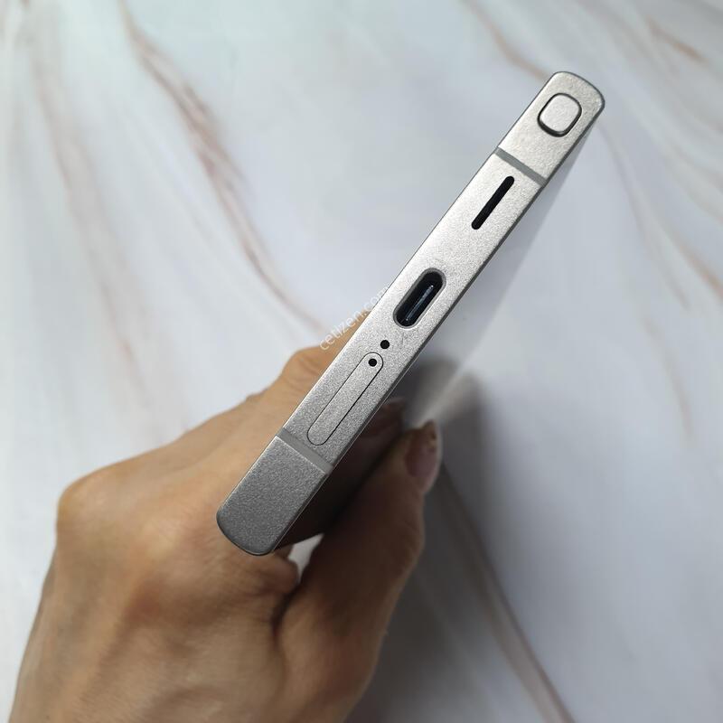 LG ������ S24��Ʈ�� ƼŸ���׷��� 256G S�� �Ǹ��մϴ�