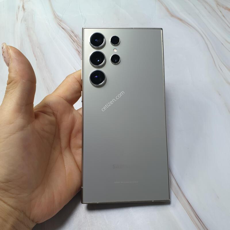 LG ������ S24��Ʈ�� ƼŸ���׷��� 256G S�� �Ǹ��մϴ�