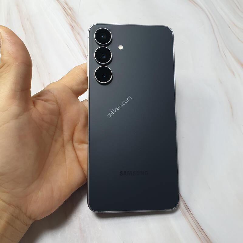 LG ������ S25FE ���� 256G S�� �Ǹ��մϴ�