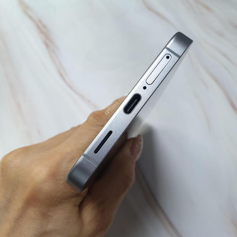 LG ������ S25FE ���� 256G S�� �Ǹ��մϴ�