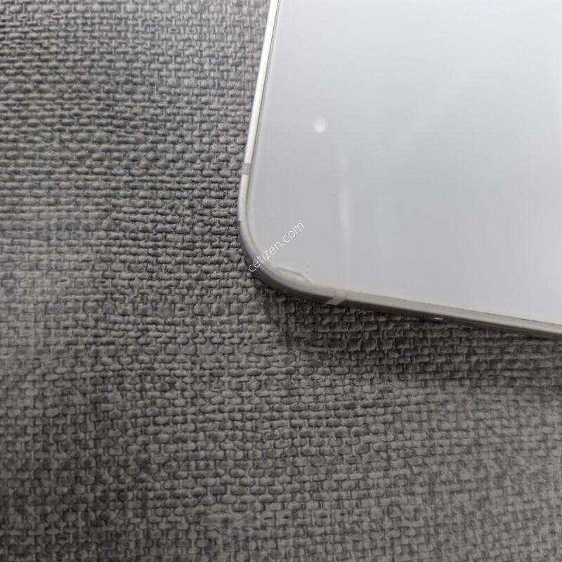 ������ 13 �̴� 256G �Ǹ��մϴ�