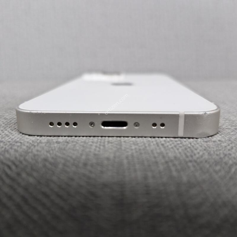 ������ 13 �̴� 256G �Ǹ��մϴ�