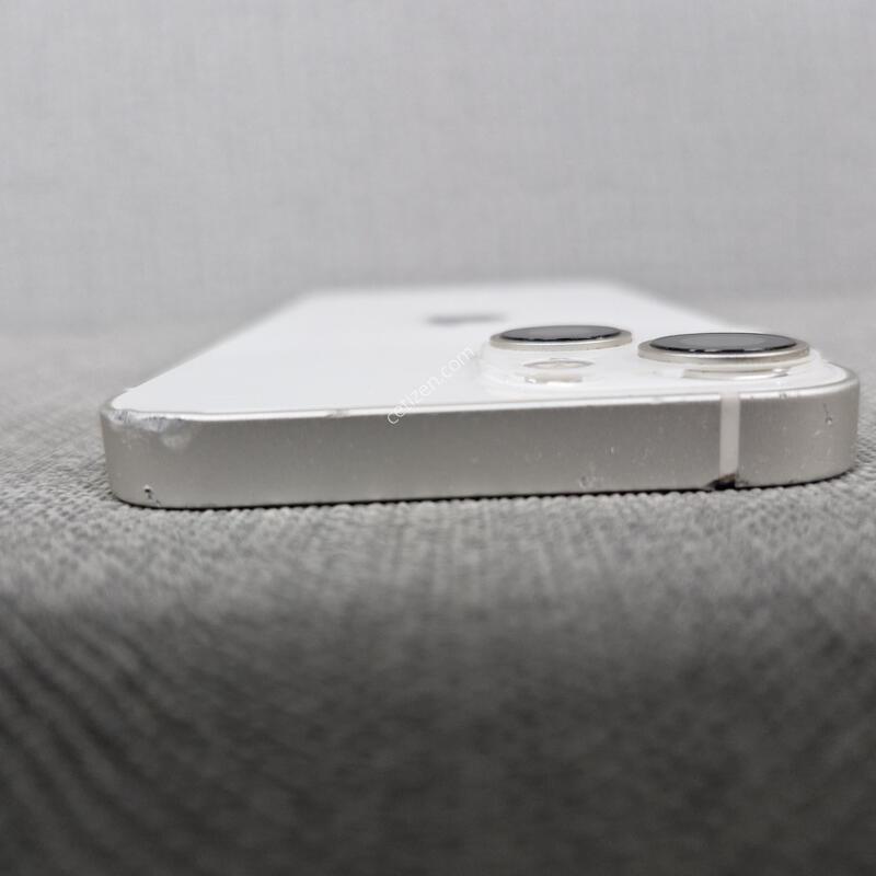 ������ 13 �̴� 256G �Ǹ��մϴ�