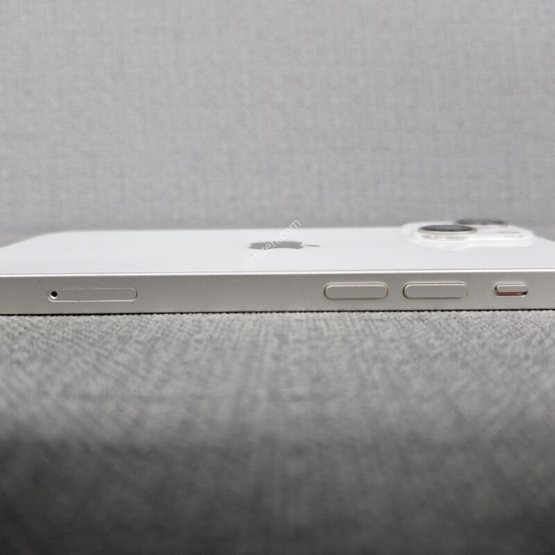 ������ 13 �̴� 256G �Ǹ��մϴ�