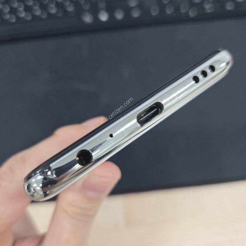 LG Q52 ȭ��Ʈ 64GB �����������ܻ� ������