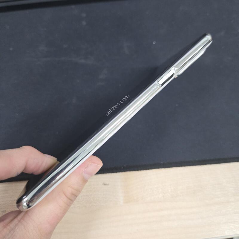 LG Q52 ȭ��Ʈ 64GB �����������ܻ� ������