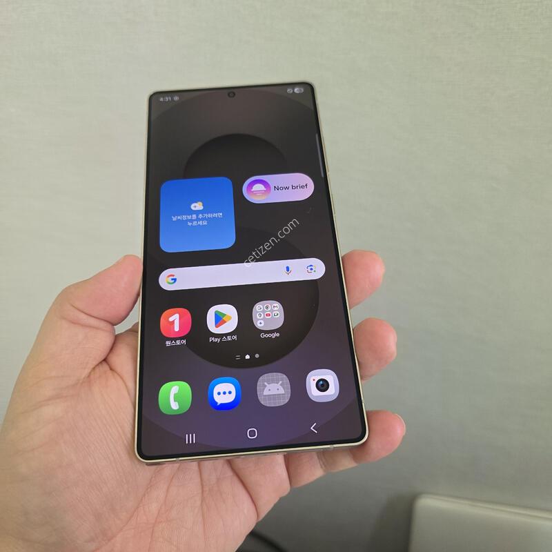 ������ S25��Ʈ�� ƼŸ�� �׷��� 256�Ⱑ A�� �Ⱦƿ�~