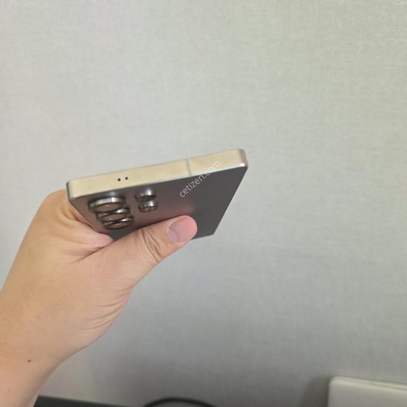 ������ S25��Ʈ�� ƼŸ�� �׷��� 256�Ⱑ A�� �Ⱦƿ�~