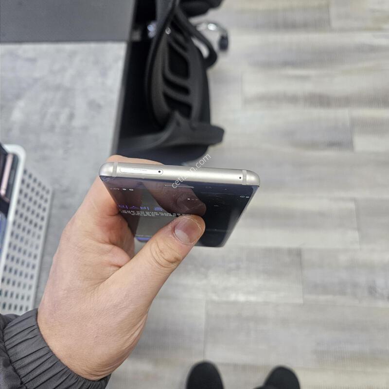 �ǻ��� �����ó�Ʈ7  ������ �߰��� �ŷ��Ǹ� ���ΰ���