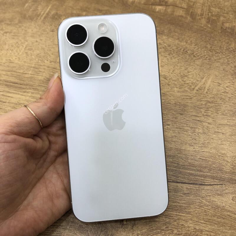 ������15���� ȭ��Ʈ 128G,S��,���͸�����83%