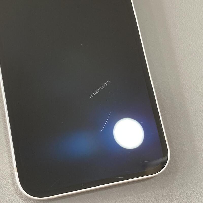 ������ 13�̴� ȭ��Ʈ 128G ���͸�����73%