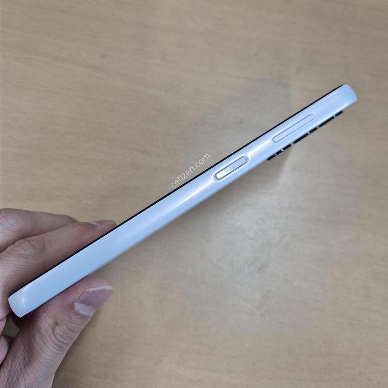 ����������3 ȭ��Ʈ S�� 128GB