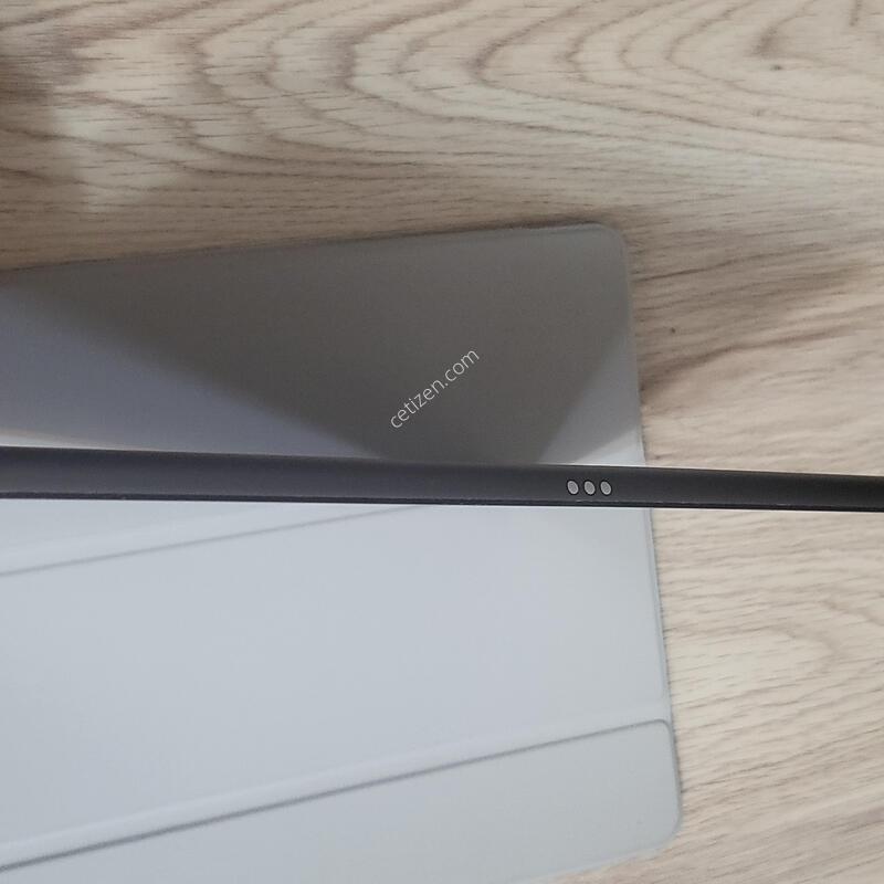 �����е� 8���� Ű����,�� ����