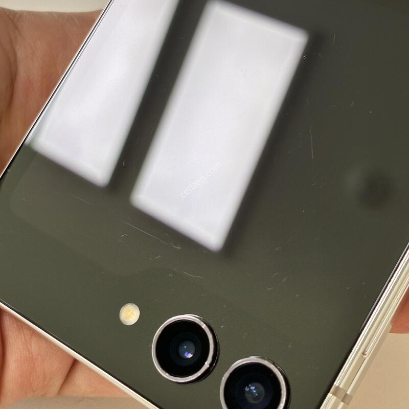 ������ �ø�5 ȭ��Ʈ 256g ��밨 ���� ��ǰ���� ������ �Ǹ��մϴ�.