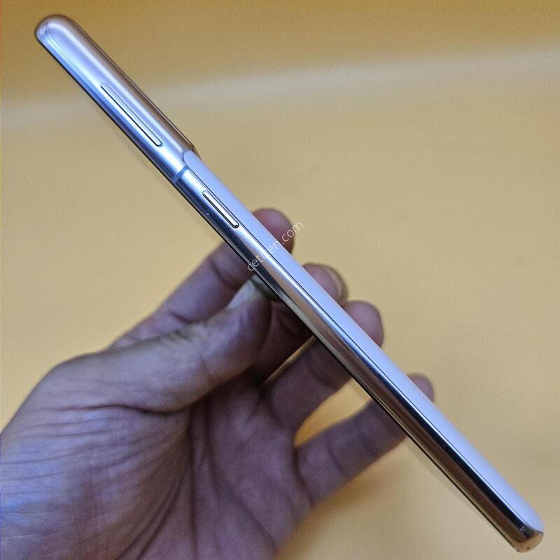 [���۱�]������S21 �ֻ������� 256G ��ũ ����� �߰���