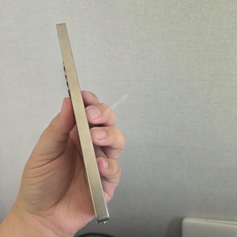 ������ S25��Ʈ�� ƼŸ�� �׷��� 256�Ⱑ A�� �Ⱦƿ�~