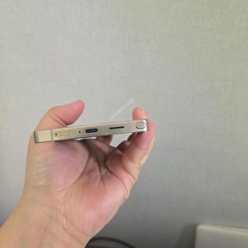 ������ S25��Ʈ�� ƼŸ�� �׷��� 256�Ⱑ A�� �Ⱦƿ�~