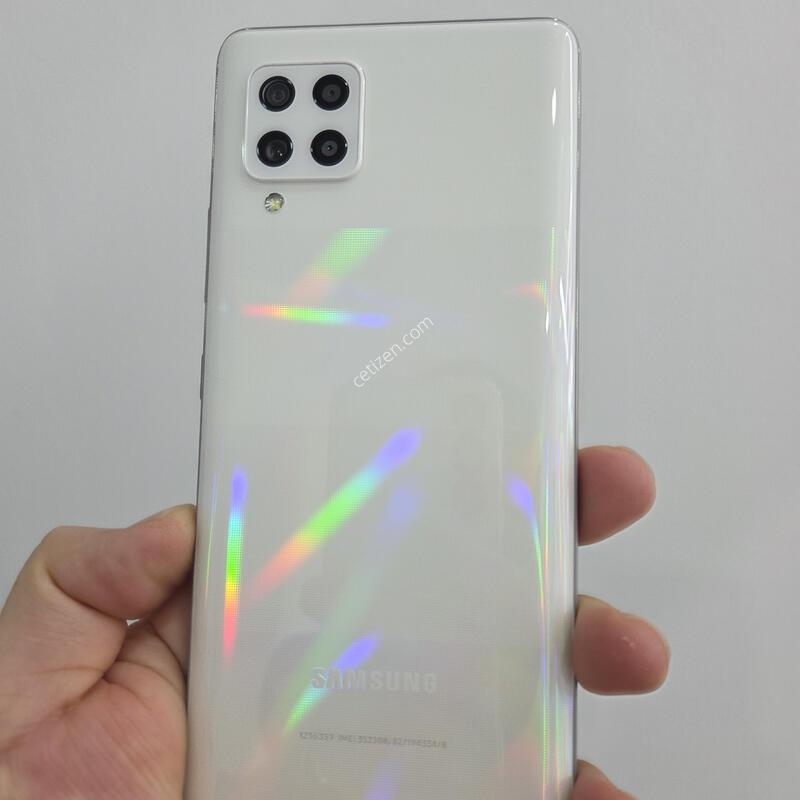 ������ A42 128GB ȭ��Ʈ