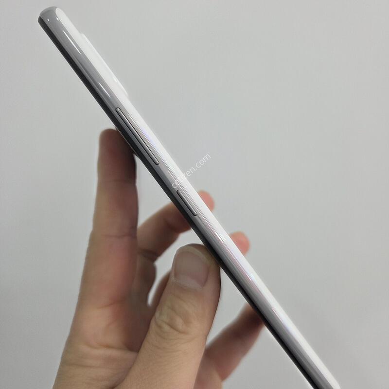 ������ A42 128GB ȭ��Ʈ