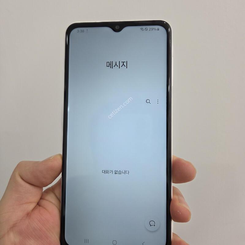 ������ ���̵�6 128GB ȭ��Ʈ A��