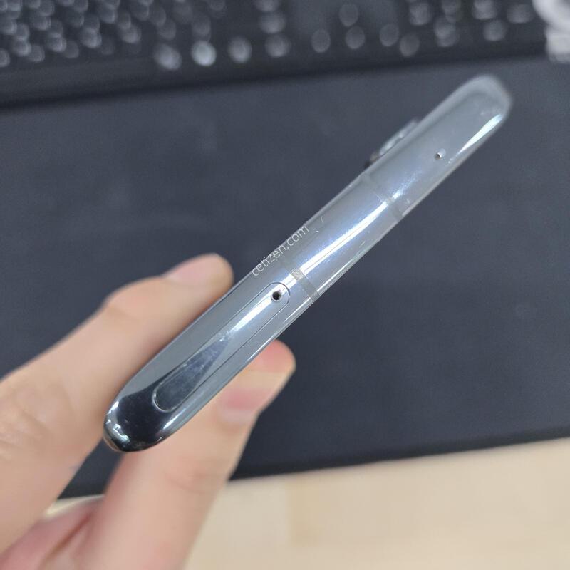 ���ܻ� LG ���� ���� 128GB AAAAA��