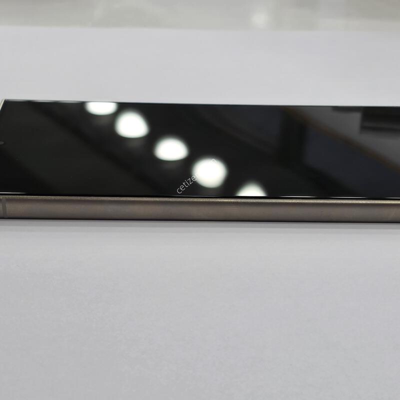 S��/Ǯ�ڽ�/������S24��Ʈ��256G/�׷��� �Ǹ��մϴ�.