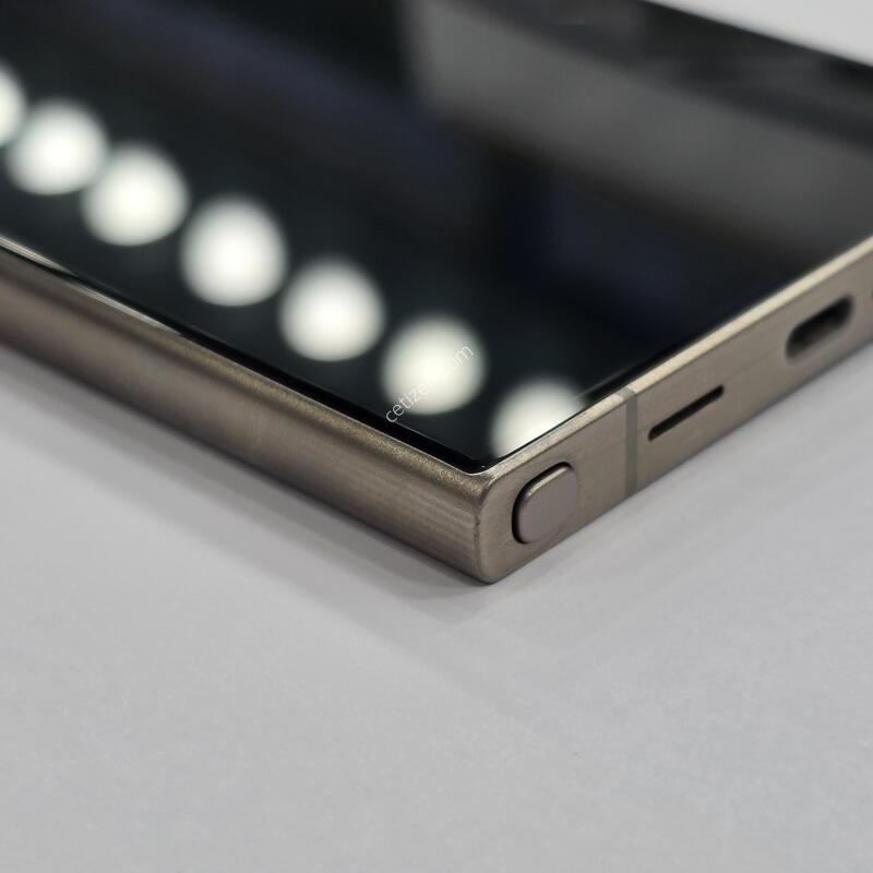 S��/Ǯ�ڽ�/������S24��Ʈ��256G/�׷��� �Ǹ��մϴ�.