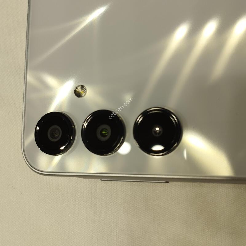 ����4 ������ ���������� �Ǹ��մϴ�.(������ȭ�� 25.12.18)