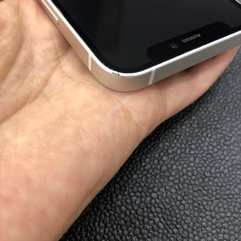 ������12�̴� ȭ��Ʈ 128G,����� �ֻ�,���� S��,���� ���⽺,���͸�����81%