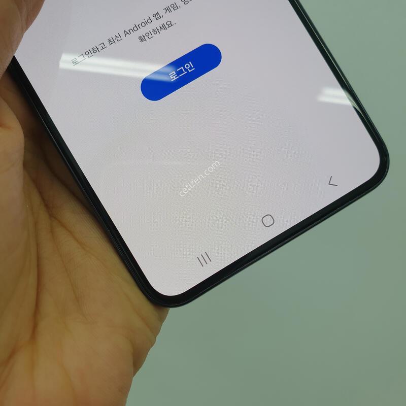 ������ S22 070