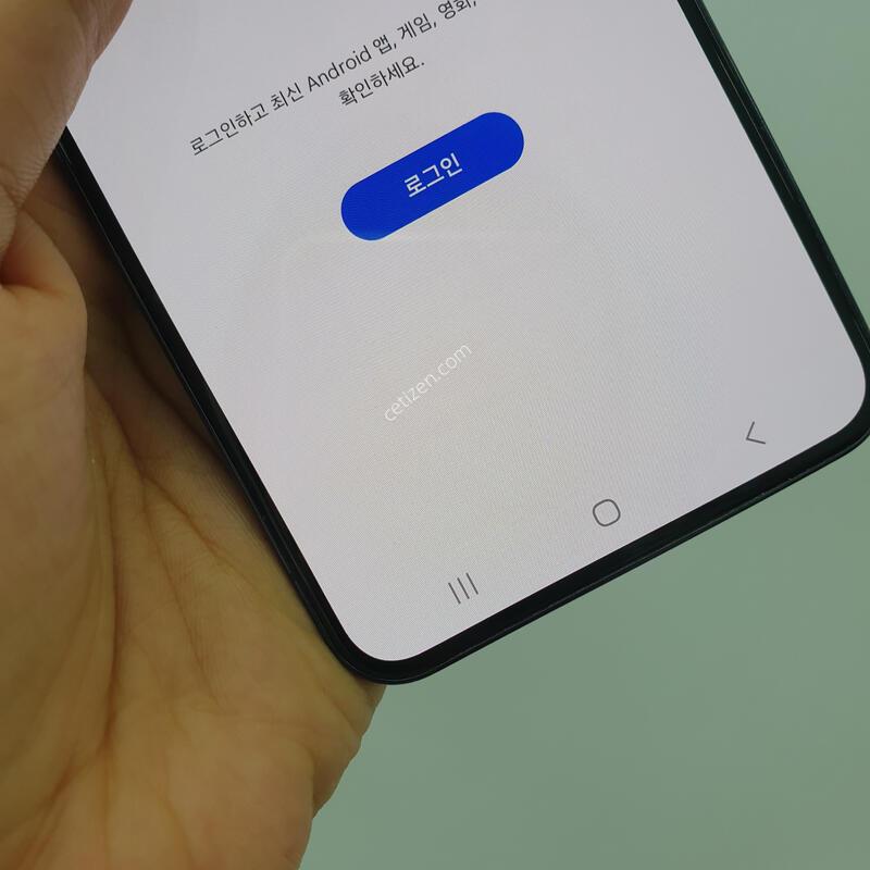 ������ S22 070