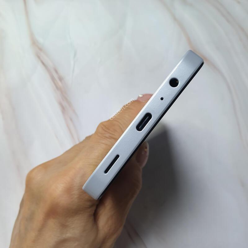 LG ������ ����3 ȭ��Ʈ 128G S�� �Ǹ��մϴ�