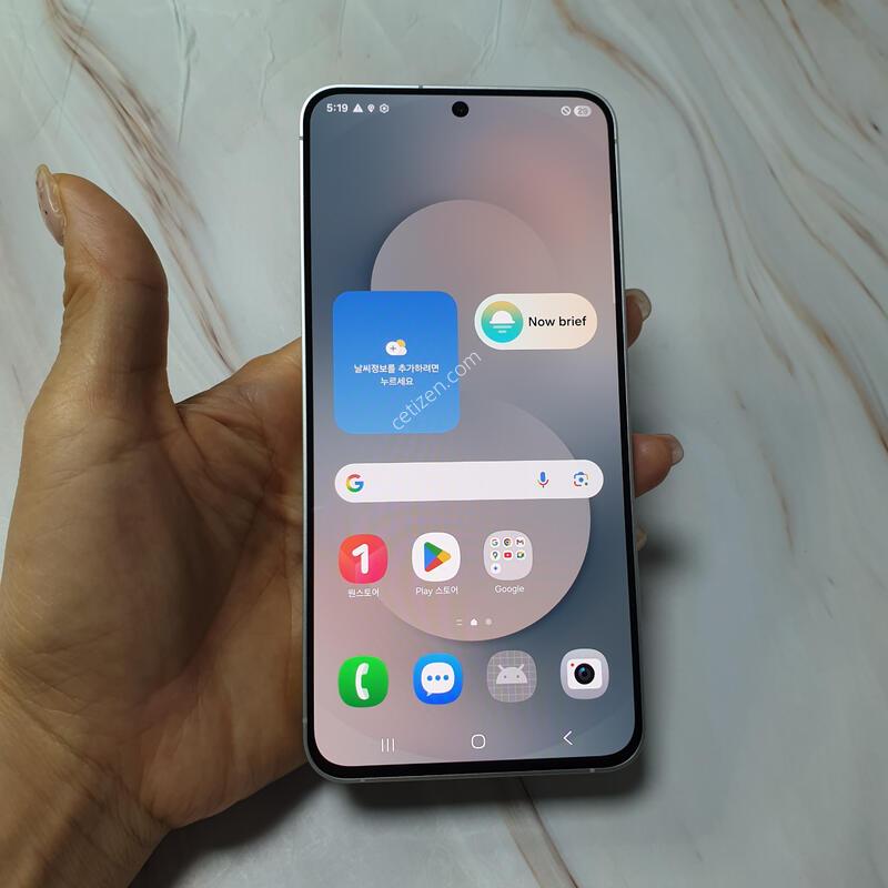 LG ������ S25FE ȭ��Ʈ 256G S�� �Ǹ��մϴ�